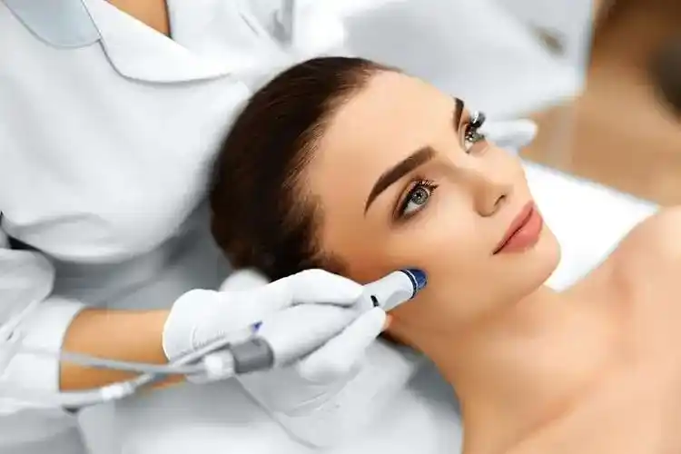 Hydra Facial Treatment in lucknow provided by The Velvet Skin Centre, Dermatologist in Lucknow, Skin Specialist in Lucknow
